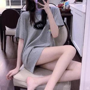 毛片免费在线播放
